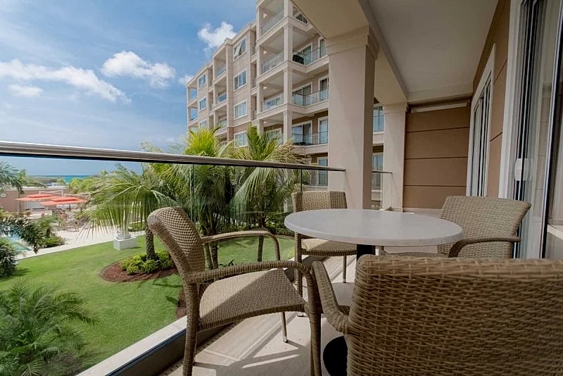 Beach View - Imperial Blossom 2BR condo - LV204 in Oranjestad, Aruba — photo 5