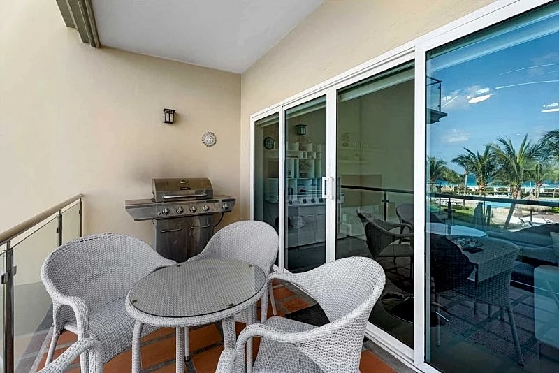 Beachfront - Ambiente Elegante 2BR condo - BC256 in Oranjestad, Aruba — photo 5