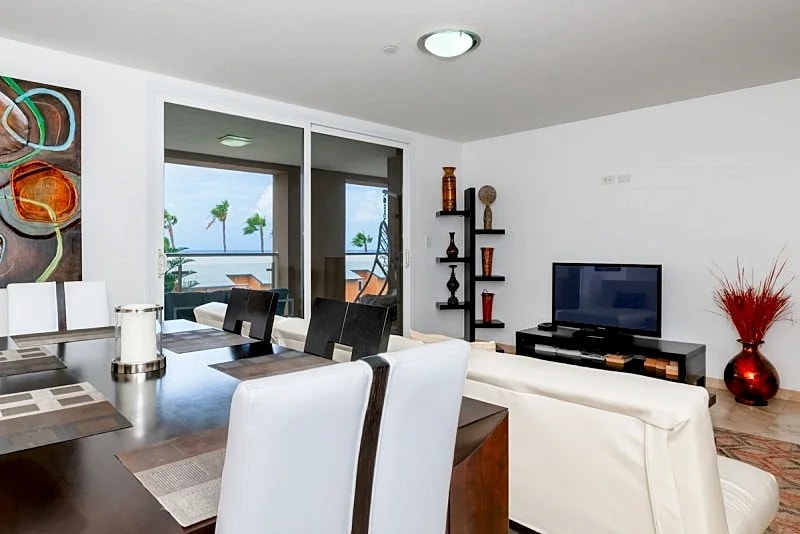 Eagle Beach - Oasis Delight 2BR condo - OS18 in Oranjestad, Aruba — photo 5
