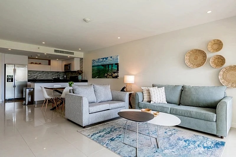 Beachfront - Superior View 2BR condo - E225-2 in Oranjestad, Aruba — photo 4