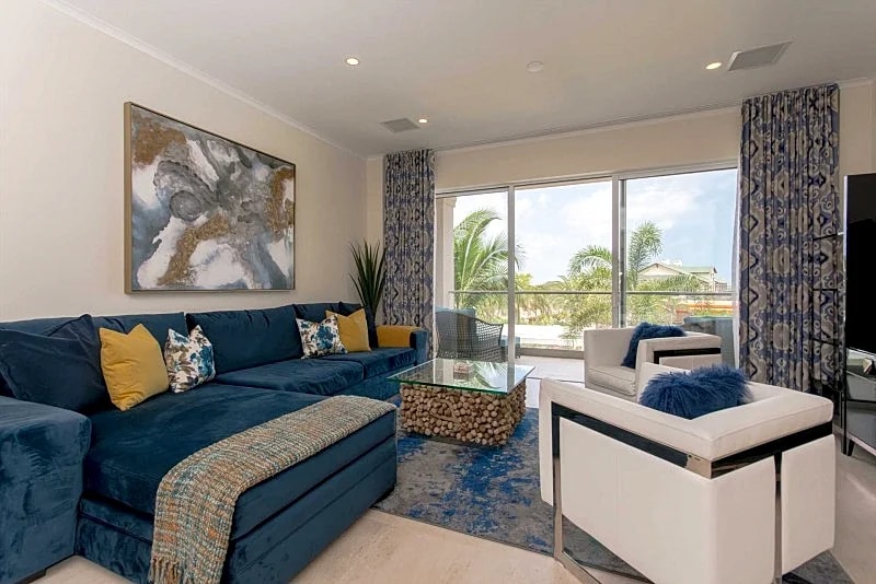 DELUXE REGENCY THREE-BEDROOM CONDO - LV203 - PLATINUM SERVICES & AMENITIES in Oranjestad, Aruba — photo 4