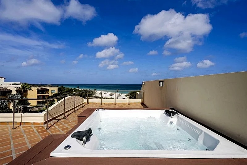 Beachfront - Royal Penthouse 3BR condo - BC352 in Oranjestad, Aruba — photo 3