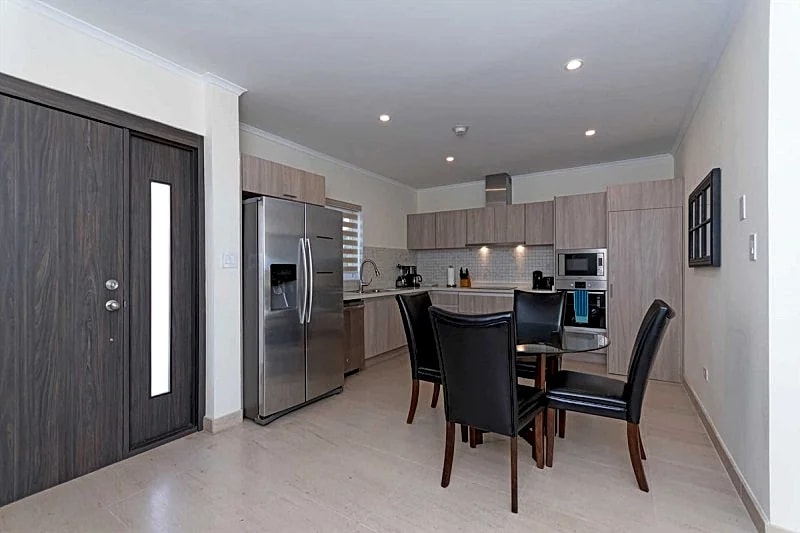 EagleBeach-Private Pool-Island Delights townhome12 in Oranjestad, Aruba — photo 4