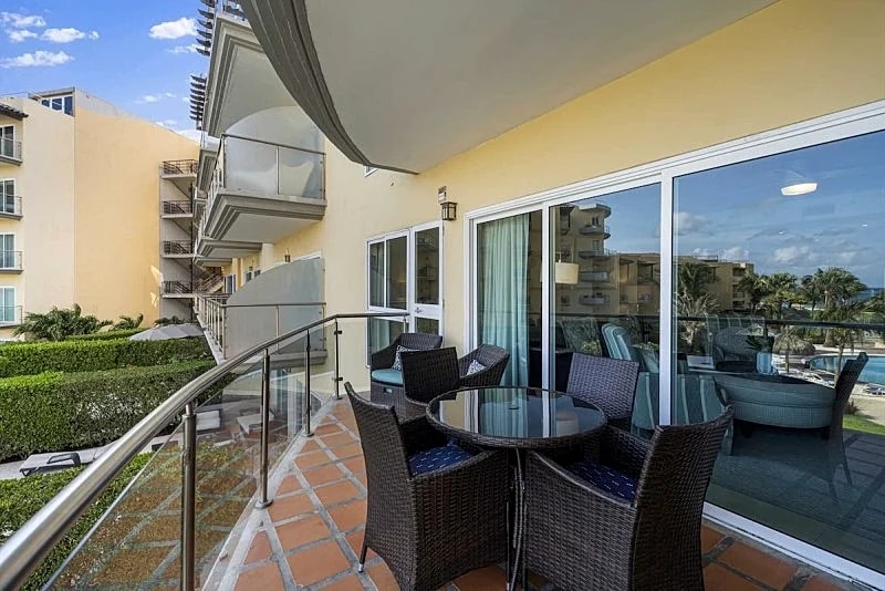 Beachfront - Summer View 2BR condo - A244 in Oranjestad, Aruba — photo 3