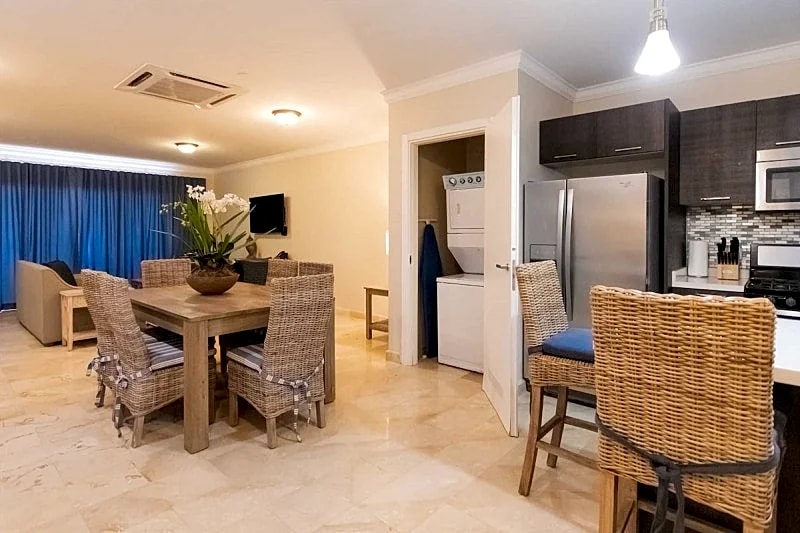 PC410 - Pool View - Perfect for family or a group