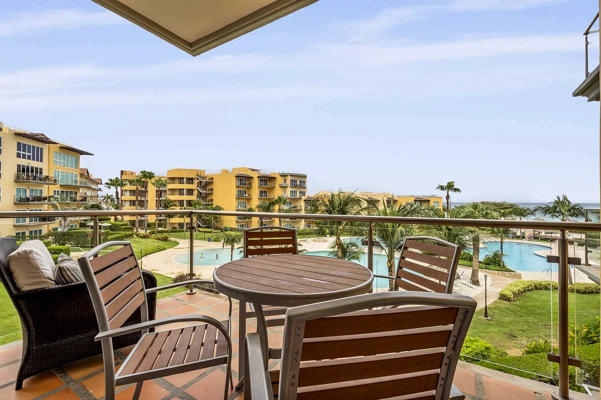 Beachfront - Precious Ruby 2BR condo - BC355 in Oranjestad, Aruba — photo 4