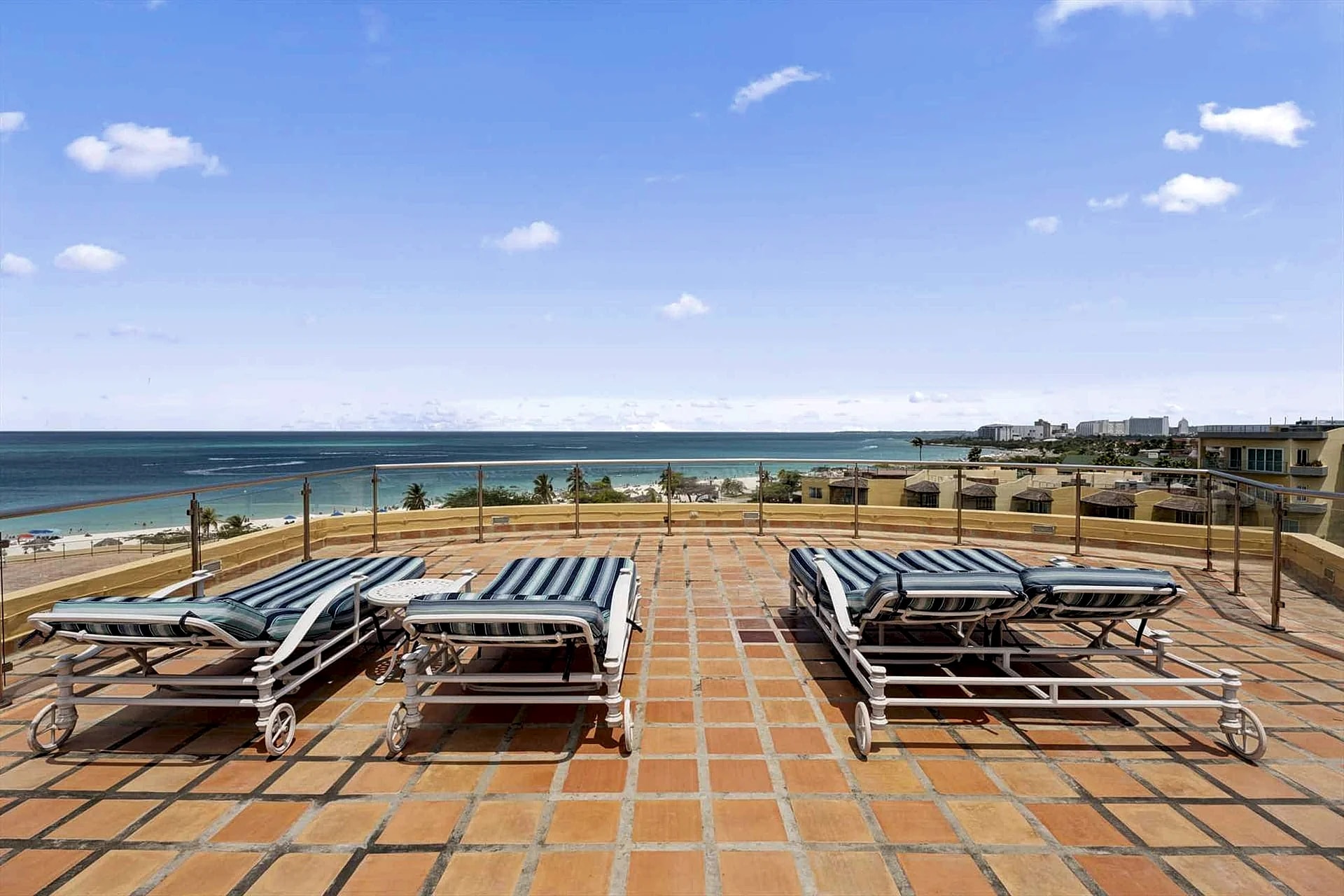 Beachfront - Ultimate Penthouse 3+BR condo - BG531 in Oranjestad, Aruba — photo 5