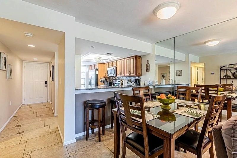 Lovely 2/2 condo only 0.2 mile from a beach access in Marco Island, Florida, United States — photo 5