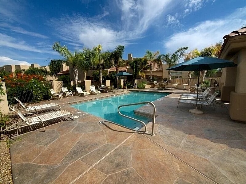 Beautiful central Scottsdale location, golf, restaurants and very convenient in Scottsdale, Arizona, United States — photo 3