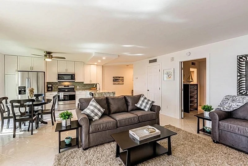 1/1 Condo views of the beautiful Marco River in Marco Island, Florida, United States — photo 5
