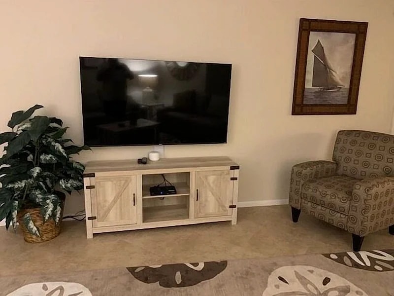Beautifully updated 2/2 condo with Gulf views in Marco Island, Florida, United States — photo 3