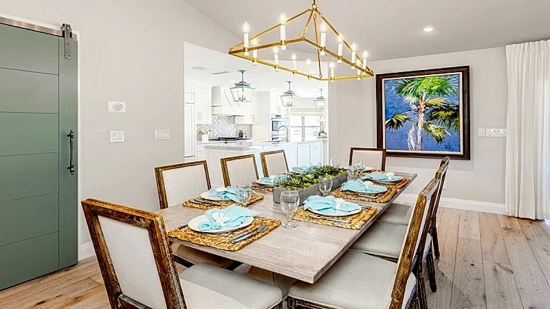 Spectacular 4 bedroom home in the Tigertail area close to beach access. in Marco Island, Florida, United States — photo 5
