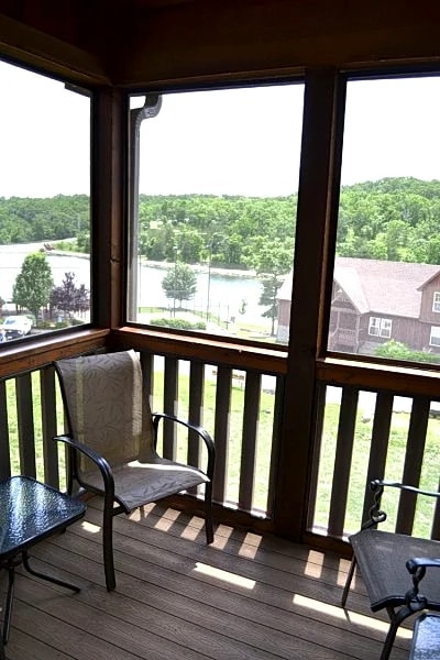 1 Br Loft Lakeview Cabin, Near Resort Pavilion and Lake in Branson West, Missouri, United States — photo 4