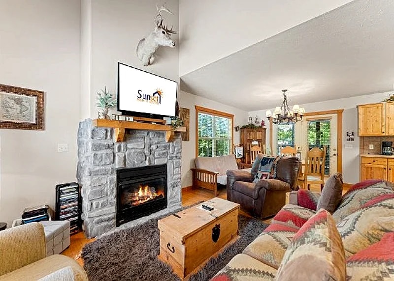 Cozy 1 Bedroom at Stonebridge Resort just minutes from Silver Dollar City! in Branson West, Missouri, United States — photo 4