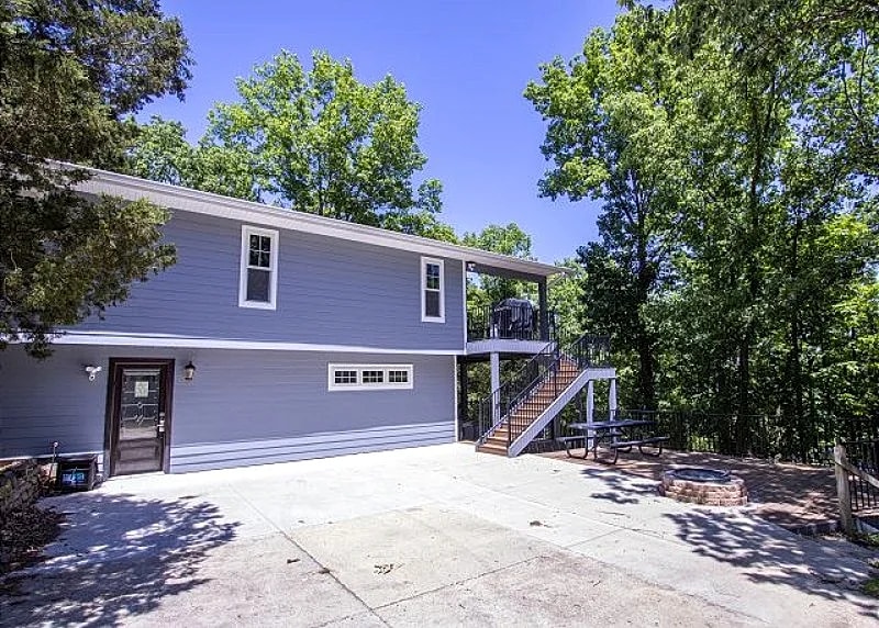 Clean and Modern Private 4 BD Lakeside Home! A Vacation to Remember Forever! in Blue Eye, Missouri, United States — photo 4