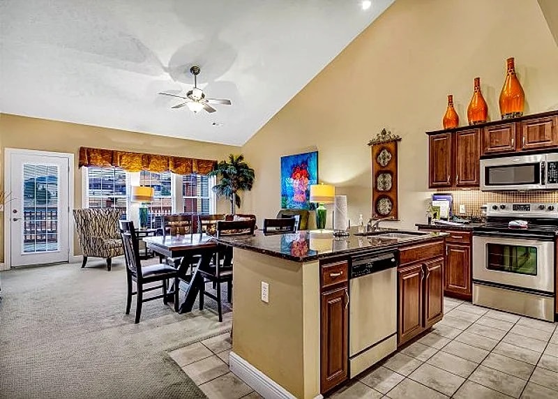 Beautiful, 2-Level, Tuscan-Style Villa in Branson Creek! A Place to Unwind! in Hollister, Missouri, United States — photo 2