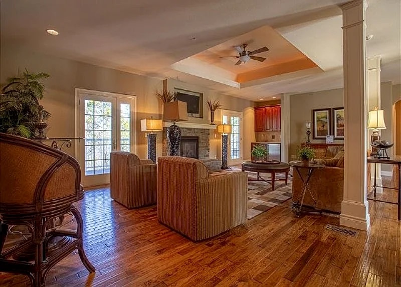 Adorable Villa Close to Branson RecPlex!! Lots of Space with a Comfy Feel! in Branson, Missouri, United States — photo 3