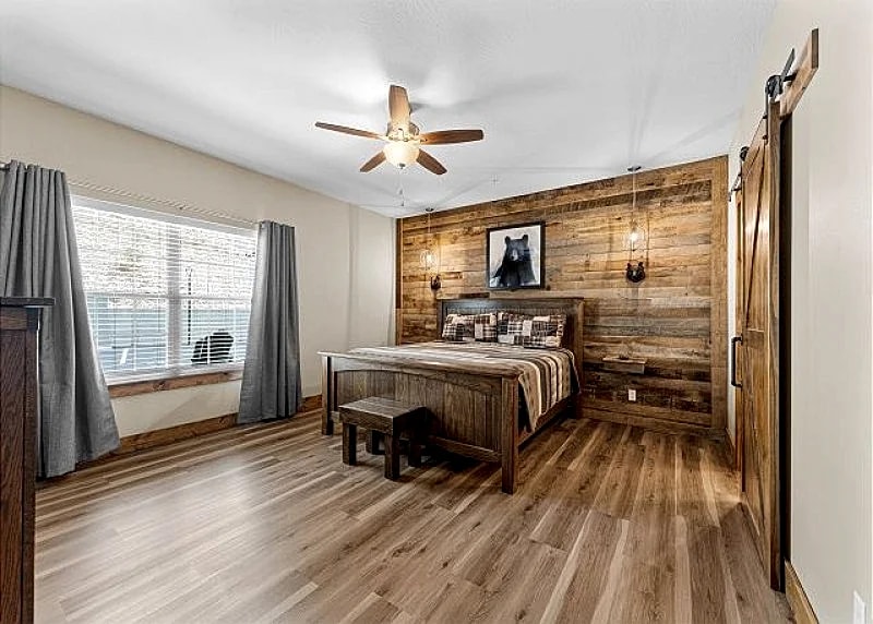 Incredible Modern Chateau with a Rustic Lake house Feel! Space and Grandeur! in Branson, Missouri, United States — photo 3