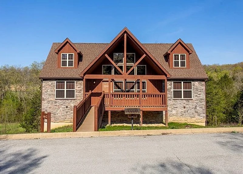 Create Timeless Memories at this 4 Bed Lodge Located at Stonebridge Resort! in Branson West, Missouri, United States — photo 2
