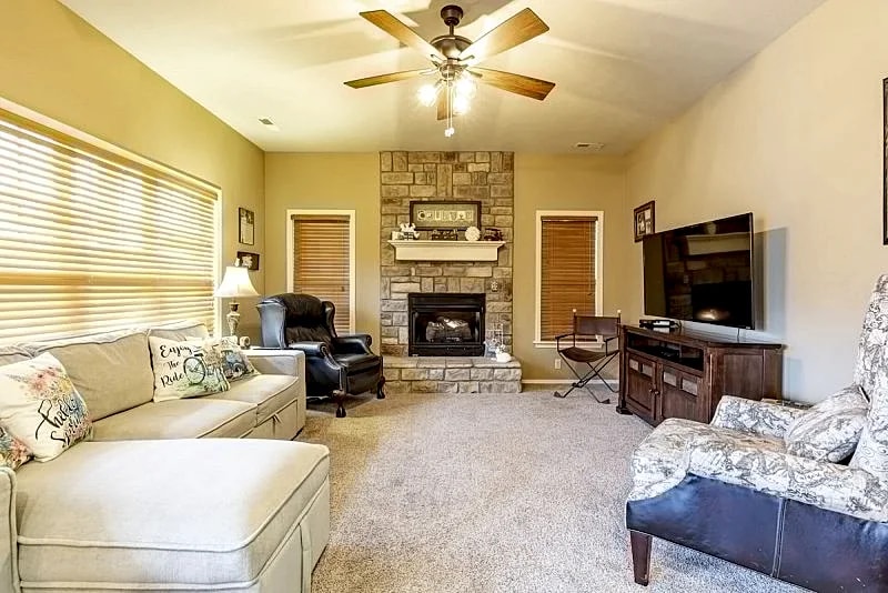 Golf-themed 2Br, 2Ba Villa on the 13th Fairway in Branson West, Missouri, United States — photo 2