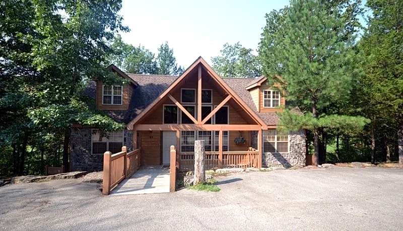 4Br, 4Ba Refreshing Roark Creek Cabin