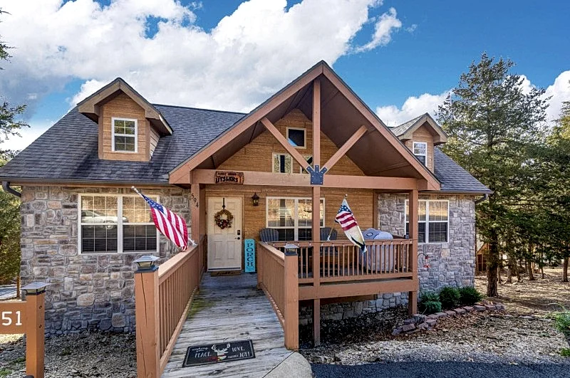 L051, 3-BR ForestView Cabin Stay 3+ Nts in September, Save 15% SEE DESC BELOW