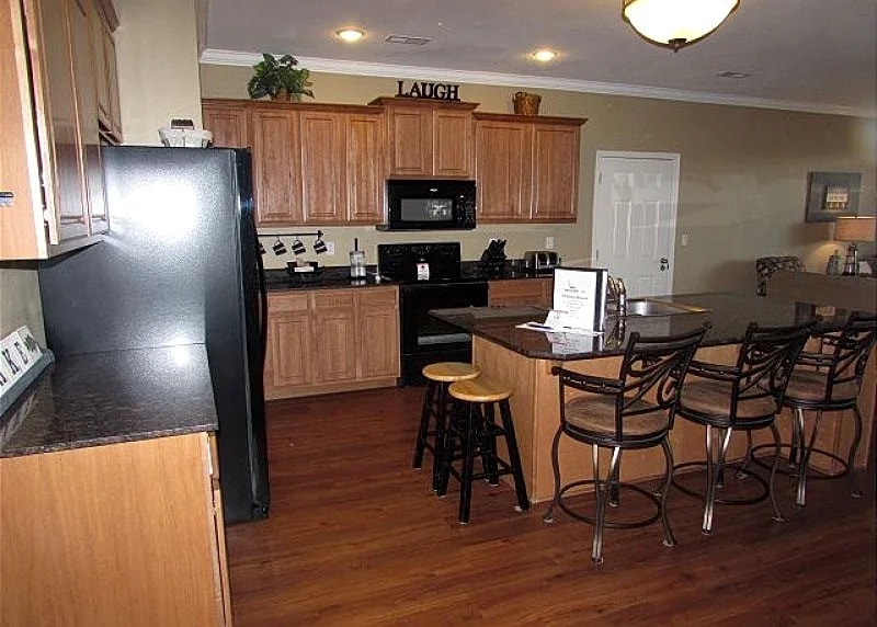 Fantastic 3 BR, 3 Bath Condo on Table Rock Lake with Dock Access in Hollister, Missouri, United States — photo 2