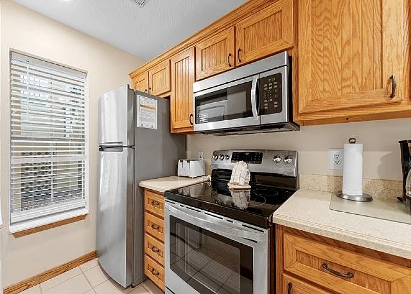 Quiet and Comfortable, 2 Bedroom, 2 Bath, Condo Located at Emerald Pointe!! in Hollister, Missouri, United States — photo 4