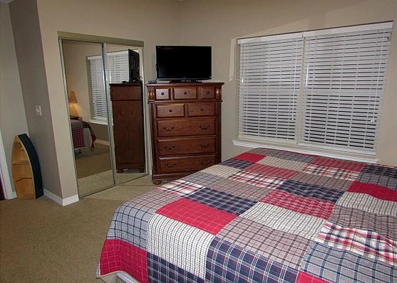 3 BR, 3 Bath, with Dock Access. Lower level with walkout to the lake. in Hollister, Missouri, United States — photo 5