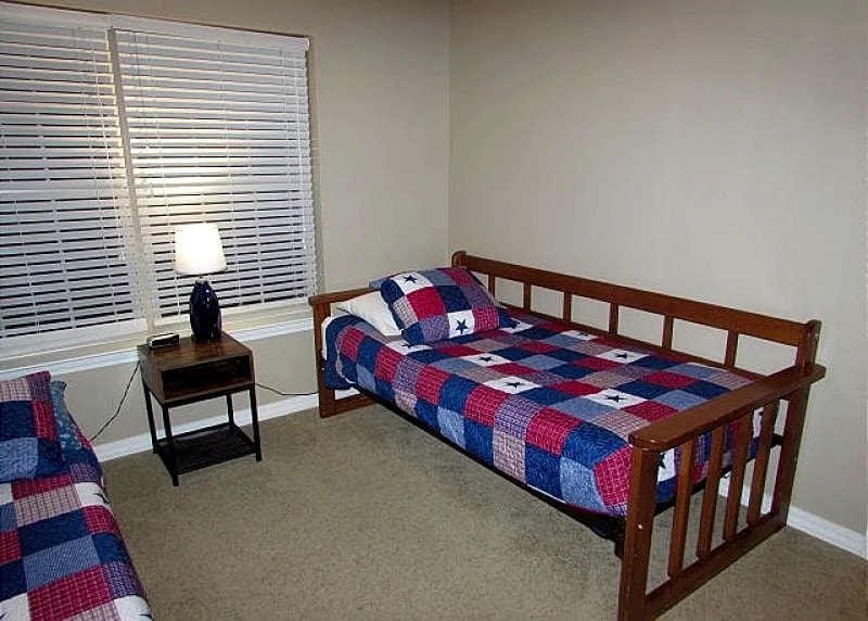 3 BR, 3 Bath, with Dock Access. Lower level with walkout to the lake. in Hollister, Missouri, United States — photo 3