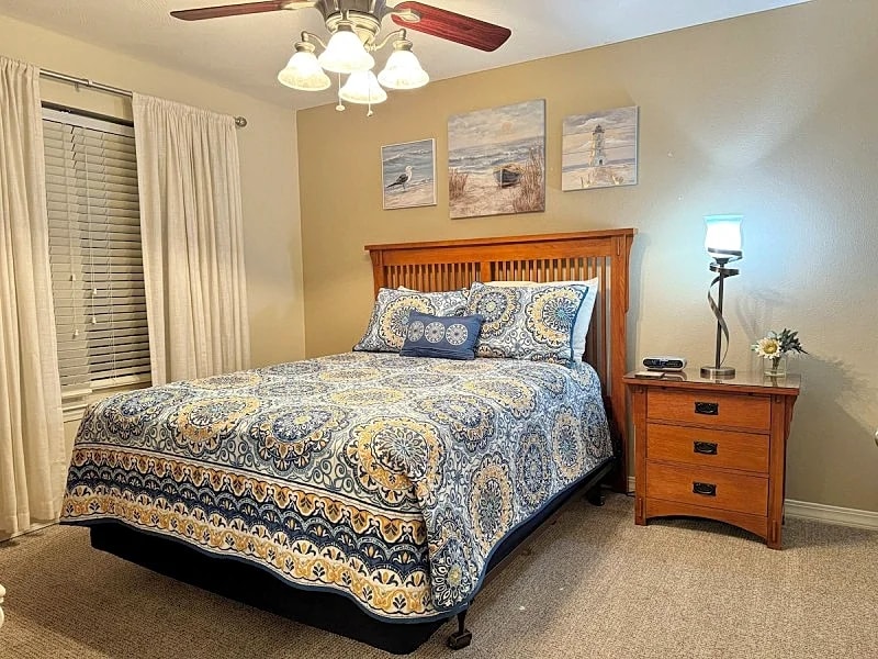 Lakefront Condo with Private Deck to Enjoy the views of the Water & Dock in Hollister, Missouri, United States — photo 5