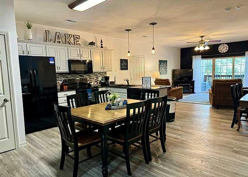 Walk-in level Lakefront Condo with Dock Access for your Boat!