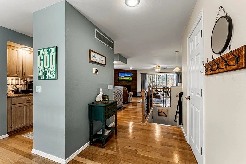 Charming Pointe Royale Two-Story 2 BR Condo Perfect for a Cozy Getaway! in Branson, Missouri, United States — photo 4