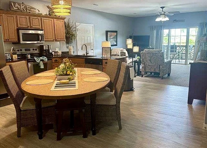 VRB5 Forest Gem 3 BR Table Rock Lakefront Condo with Boat Slip in Hollister, Missouri, United States — photo 2