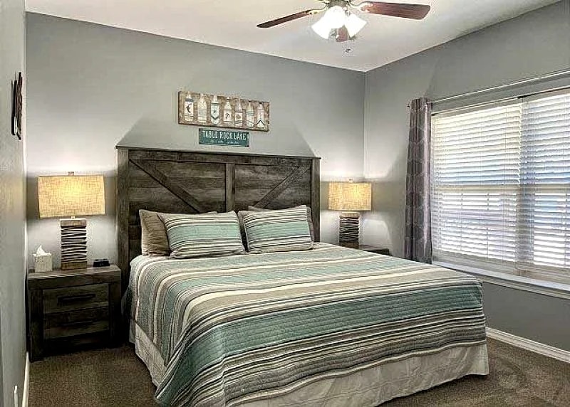 VRB5 Forest Gem 3 BR Table Rock Lakefront Condo with Boat Slip in Hollister, Missouri, United States — photo 4