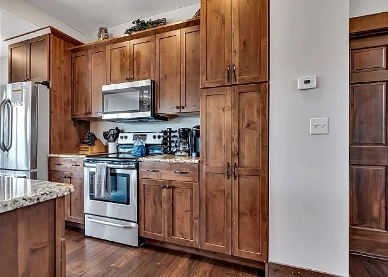 Stunning Lakefront Lodge on Indian Point! 7BR, 6BA! Boat Silp Included in Branson, Missouri, United States — photo 5