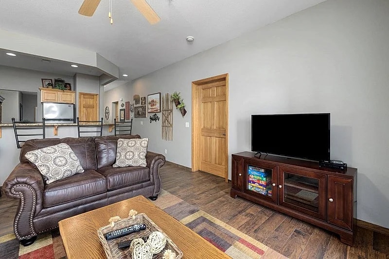 LSBR344, 2 Br TR Lake Front Condo in Branson, Missouri, United States — photo 3