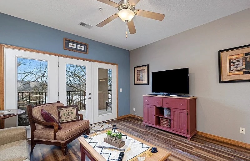 LSBR325, 3 Br TR Lake Front Condo in Missouri, United States — photo 4