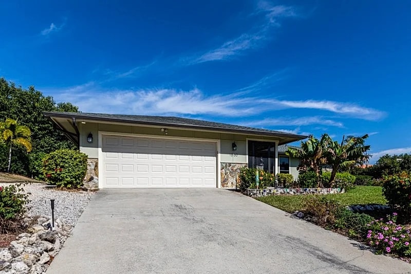 Charming 3BR/2BA Marco Island Home with Heated Pool at 1860 Dogwood Drive in Marco Island, Florida, United States — photo 5