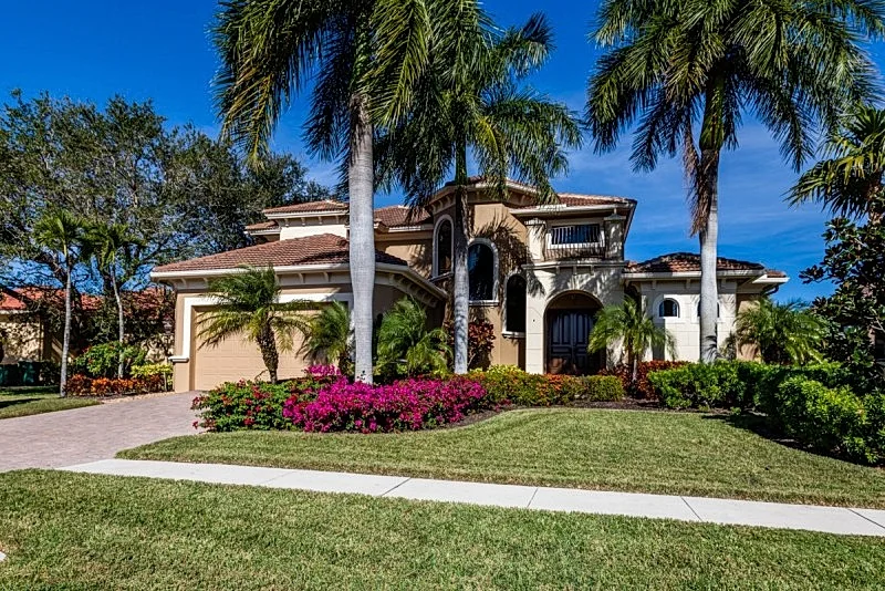 Luxury Waterfront Retreat at 950 Maple Ct, Steps from Marco Island’s Beaches