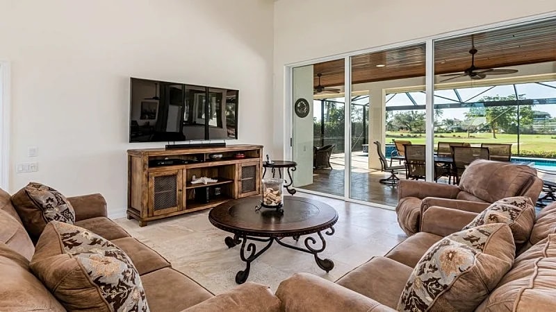 Society Ct 1863, Bdr 2bth Home With Lovely Golf Course View in Marco Island - Florida in Marco Island, Florida, United States — photo 2