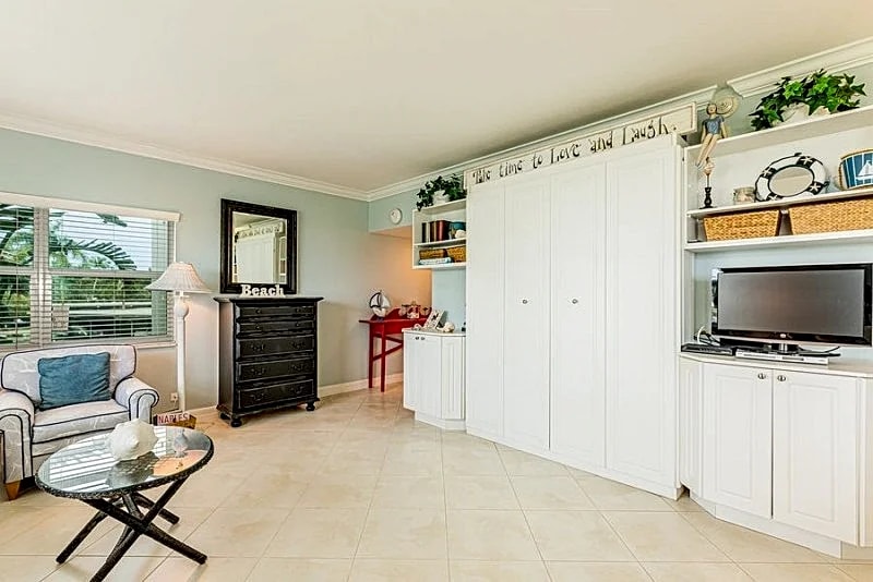 Beachfront Efficiency Studio with 1 Bath Sunset House, 205 - Marco Island, Florida in Marco Island, Florida, United States — photo 3
