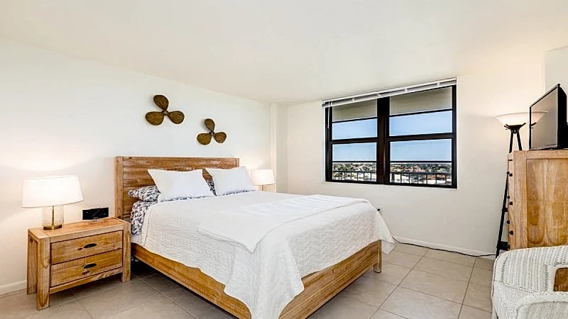 Step into Paradise at South Seas Towers 4-805 - Marco Island in Marco Island, Florida, United States — photo 5