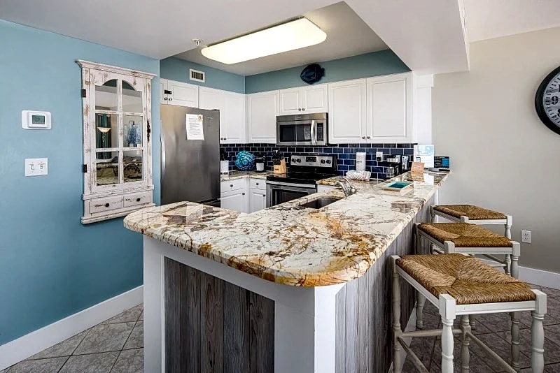 P.I 306: Coastal Chic On The Beach! Gorgeous Sunsets | Beach Setup | Updated in Fort Walton Beach, Florida, United States — photo 5