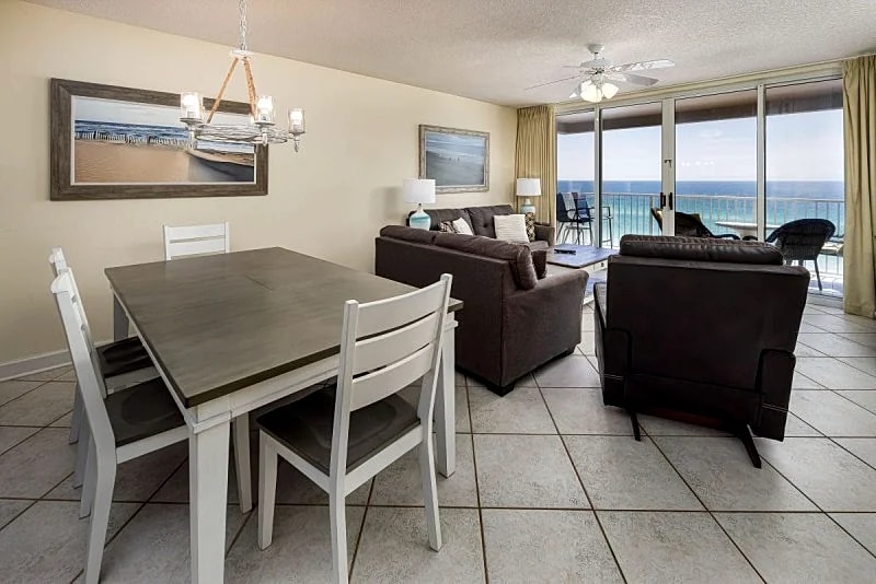 Island Princess 701: Top floor, right on beach, WiFi, Free Beach Service! in Fort Walton Beach, Florida, United States — photo 4