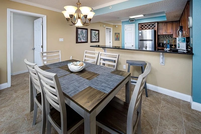 Gulf Dunes 302: Relaxing beach getaway, WIFI,pool,tennis,BBQ,FREE BCH SV in Fort Walton Beach, Florida, United States — photo 5