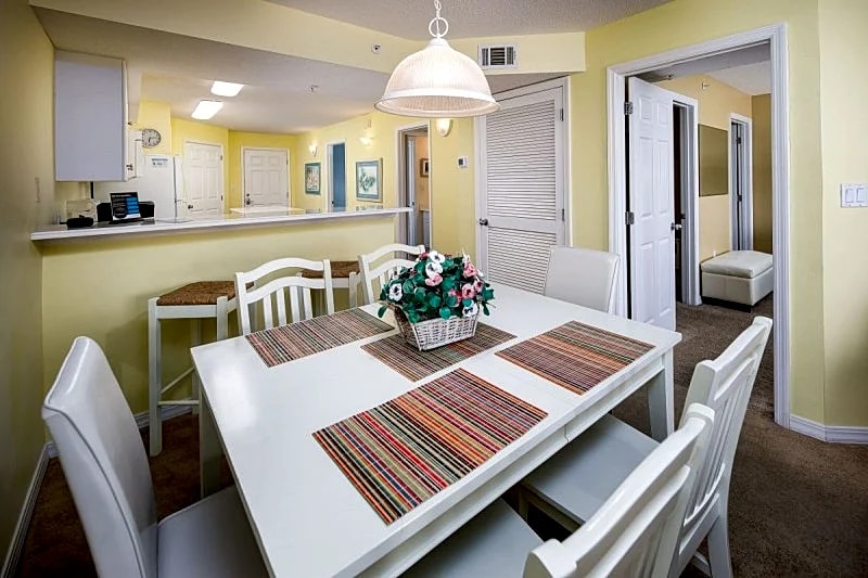 Summerlin 303: 3rd floor beach front, free beach service, snorkeling, GOLF in Fort Walton Beach, Florida, United States — photo 4