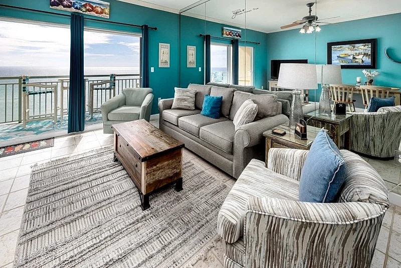 Pelican Isle 611: Come See Us This Beautiful Time Of Year! Beautiful Condo! in Fort Walton Beach, Florida, United States — photo 2