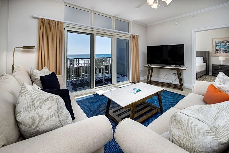 South Beach 102: An oasis ready to be enjoyed! Come stay at this elite unit!! in Fort Walton Beach, Florida, United States — photo 2