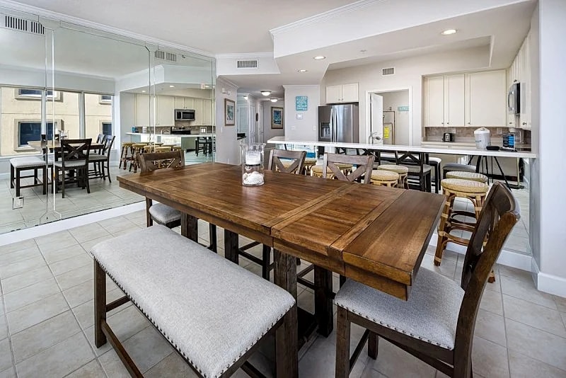 South Beach 102: An oasis ready to be enjoyed! Come stay at this elite unit!! in Fort Walton Beach, Florida, United States — photo 5